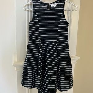 Girls 1901 Black and White striped dress I Size Small (7-8)